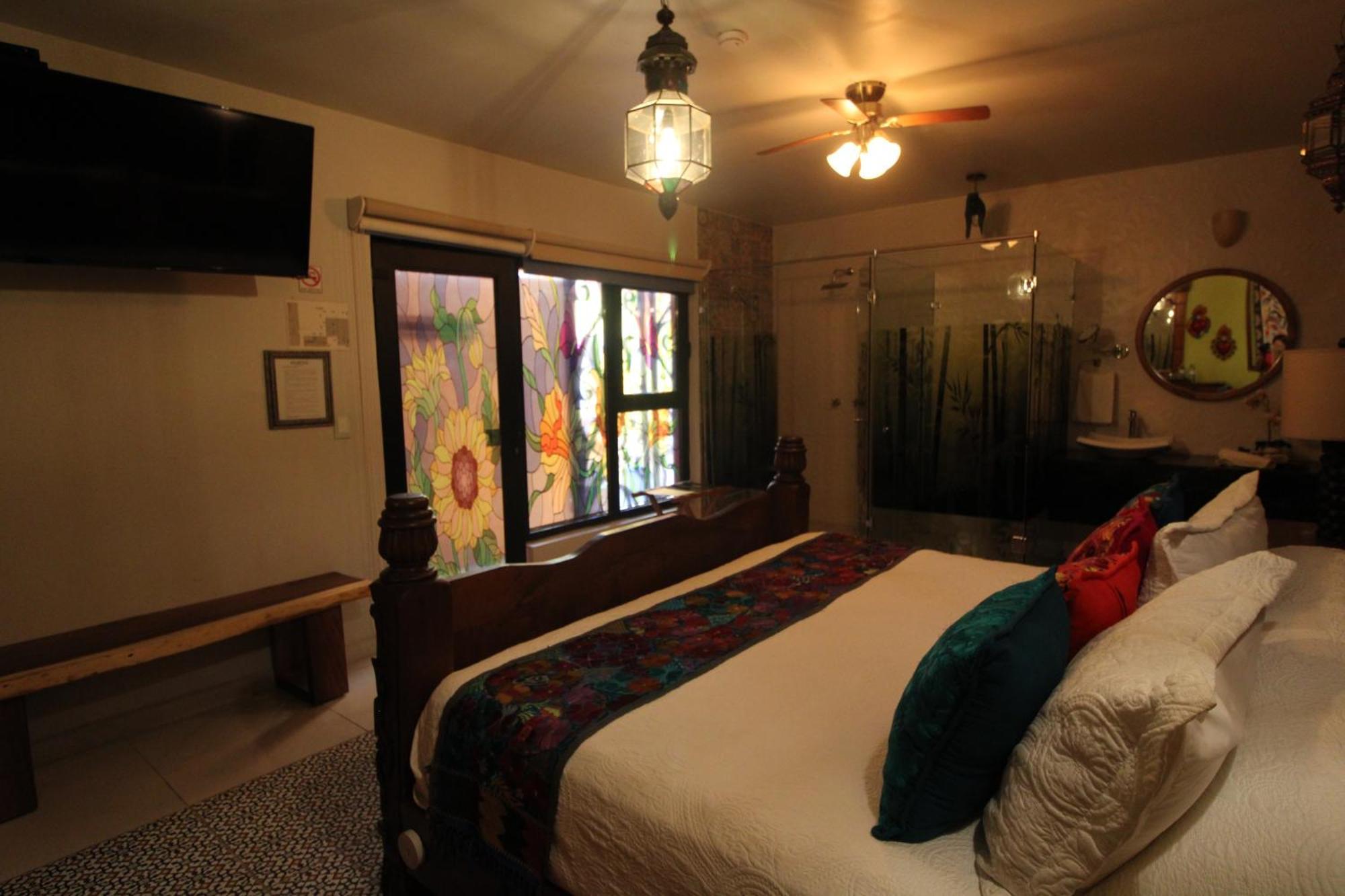 Eklectic Hotel Boutique กัวดาลาฮารา ภายนอก รูปภาพ