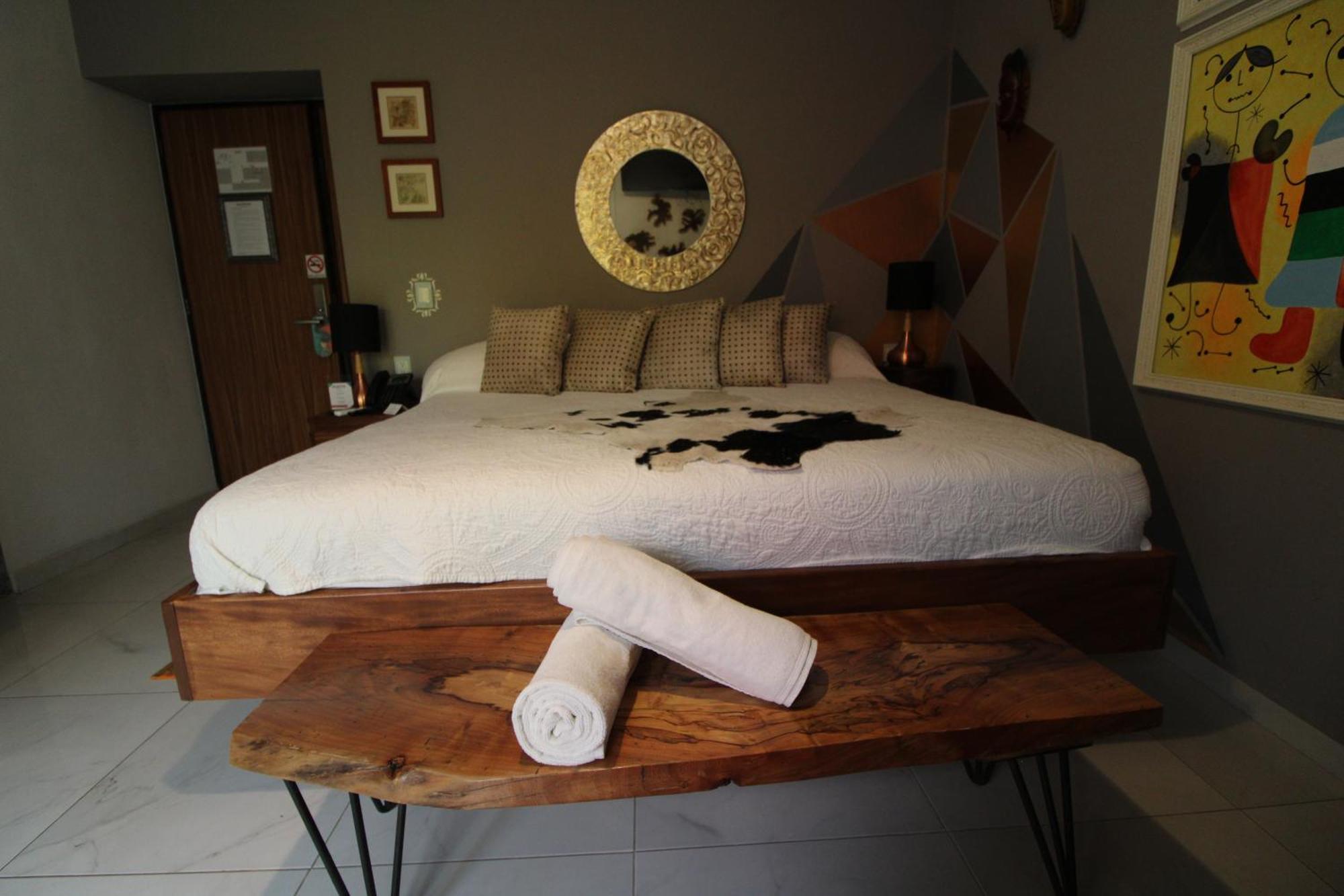 Eklectic Hotel Boutique กัวดาลาฮารา ภายนอก รูปภาพ